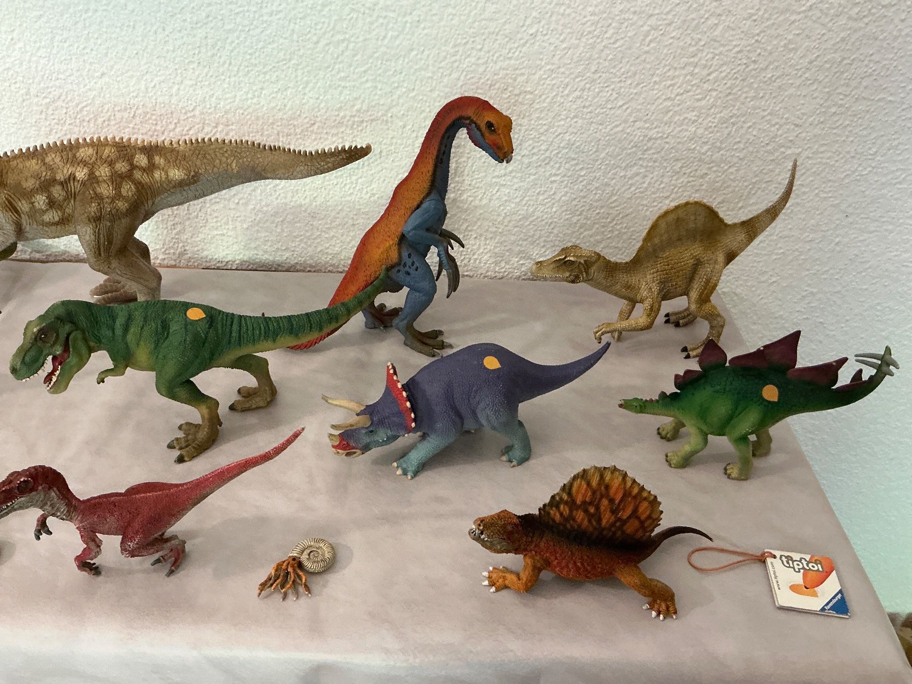Schleich Spielzeuge: Schleich/Ravensburger Dinosaurier Set 13 Stk. – Gebraucht aus Bern von nachtkerze05 2