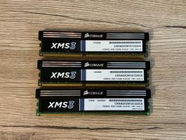 12 GB RAM DDR3 – 3x 4GB Corsair XMS3 (1333 MHz) CL9