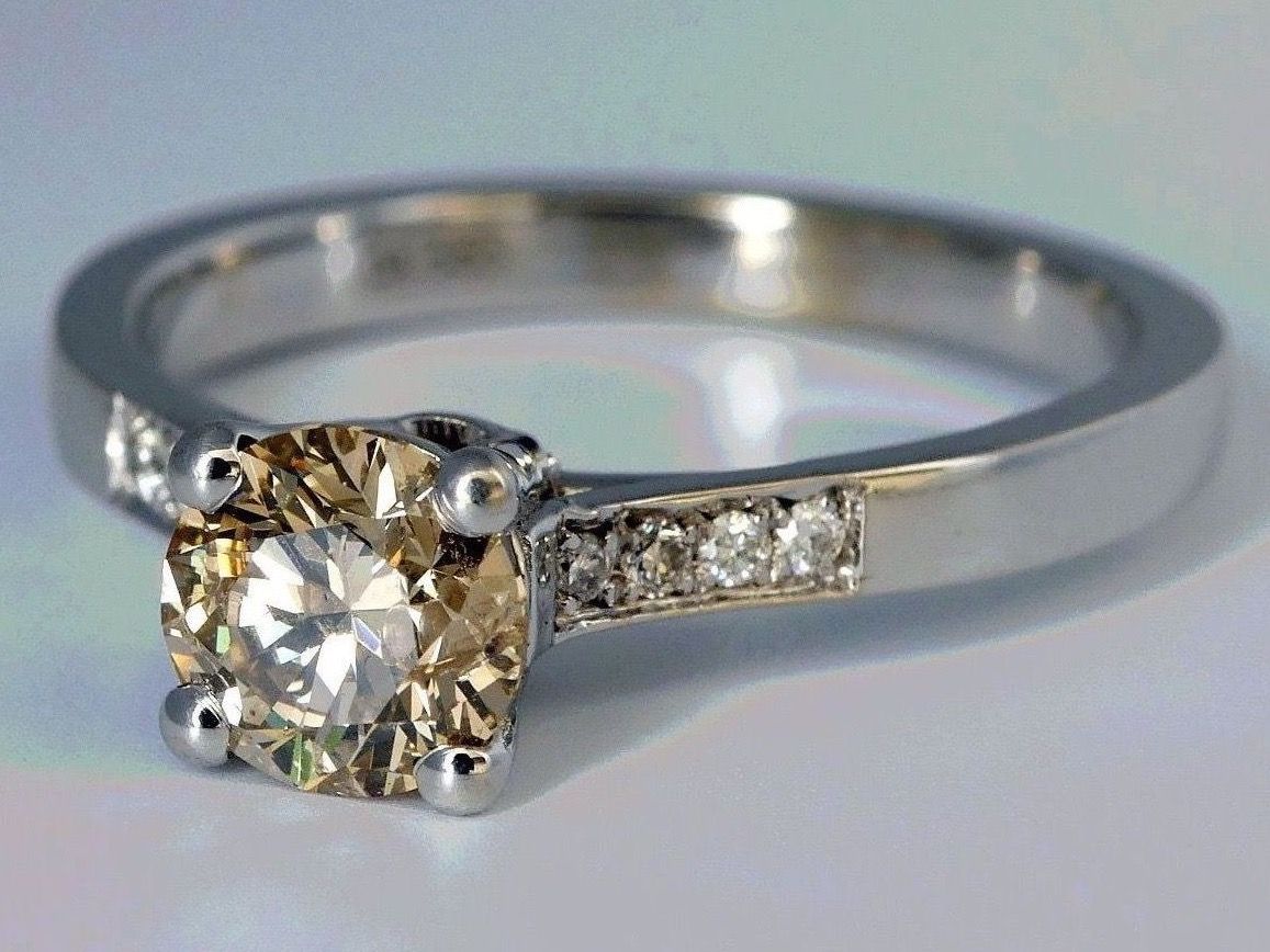 Anelli: Fancy Diamant Ring 1.09ct Weissgold – Nuovo e nell'imballaggio originale da Matten b. Interlaken venduto da kero71