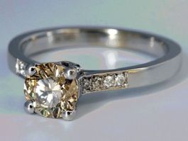 Fancy Diamant Ring 1.09ct Weissgold