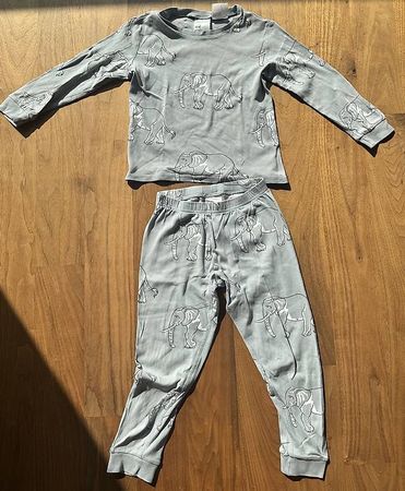 H&M Pyjama 110/116