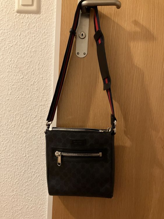 gucci supreme umhängetasche