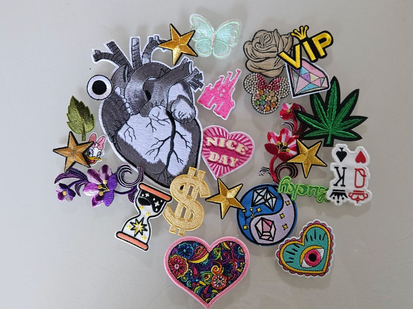 Toppe: Patch Aufbügler 25 Stk. – Usato da Basel venduto da True_Hofer_Store