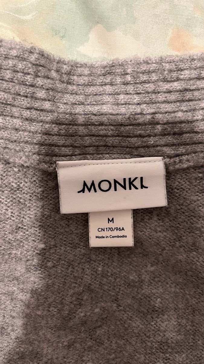 Monki Giacche: Monki Strickjacke, grau, (Grösse M) L – Usato da Schübelbach venduto da lan_2rdc 4