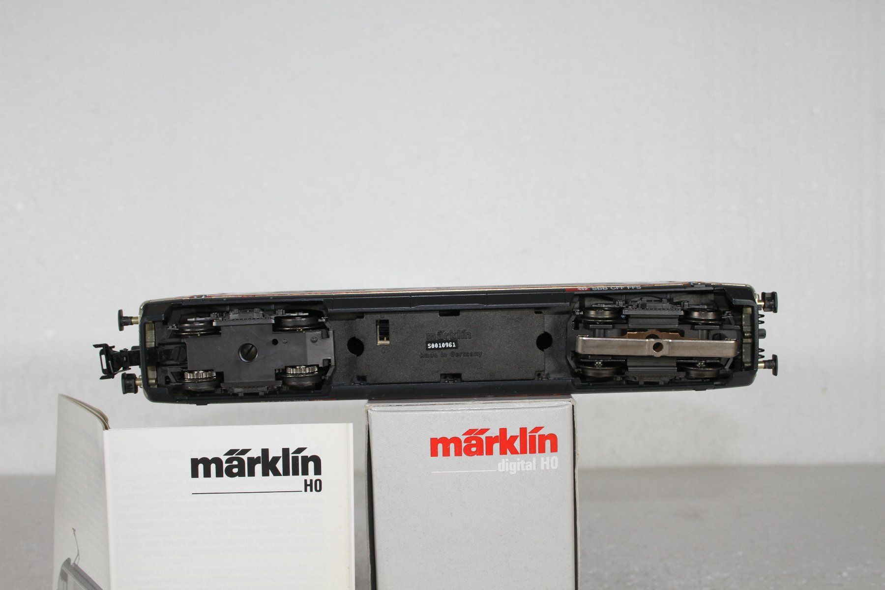Märklin Modellini di ferrovie: Märklin 39601 SBB Re 460 Spieldose – Usato da Triesen venduto da cor_62ts 8