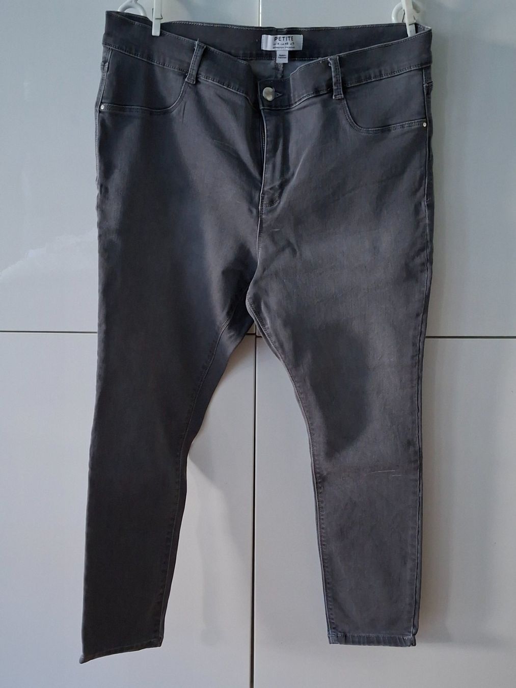 Jeans: Skinny Jeans Grösse 46 – Nuovo (secondo la descrizione) da Schliern b. Köniz venduto da Lanka02