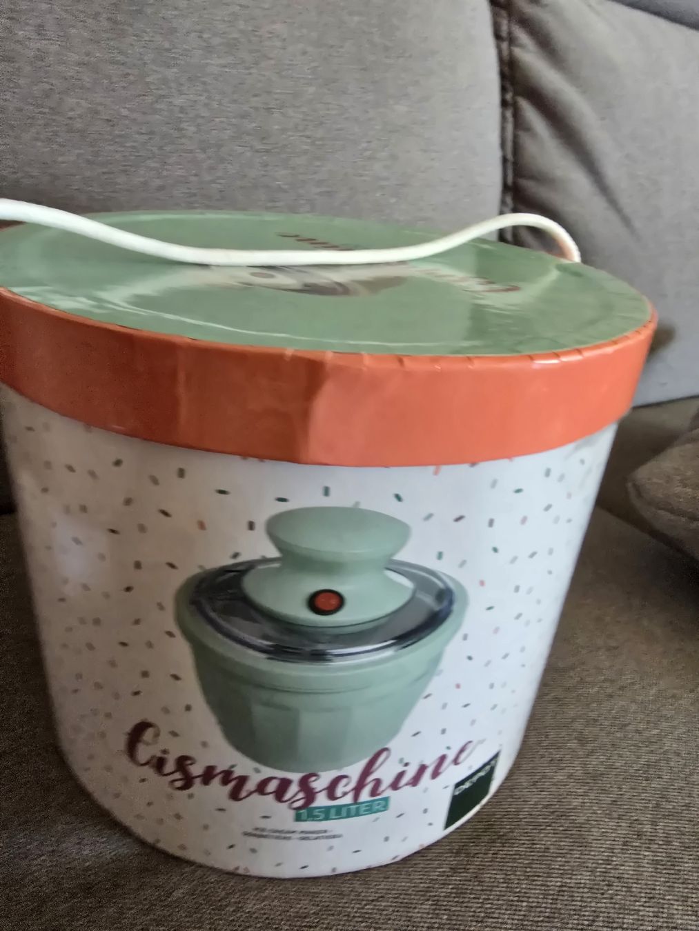 Elettrodomestici da cucina: Eismaschine 1.5 Liter Neu! – Nuovo e nell'imballaggio originale da Bellikon venduto da GadgetPlace 1