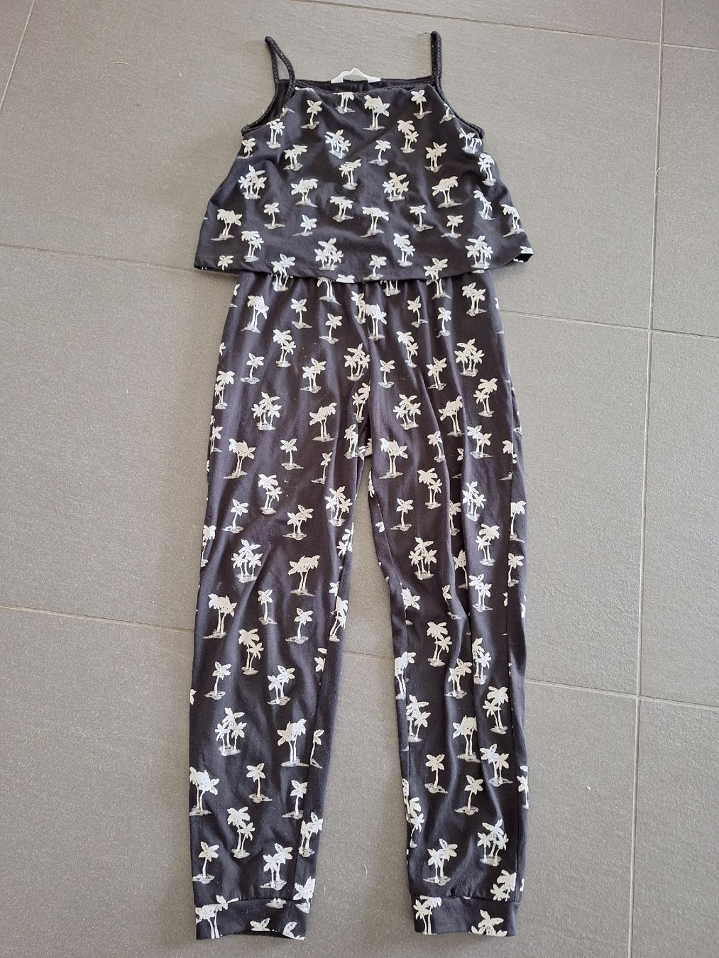 H&M Jumpsuits: Einteiler, Jumpsuit, Overall Gr. 146 H&M – Gebraucht aus Brittnau von Norge77