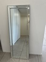 Grosser Spiegel in Gutem Zustand