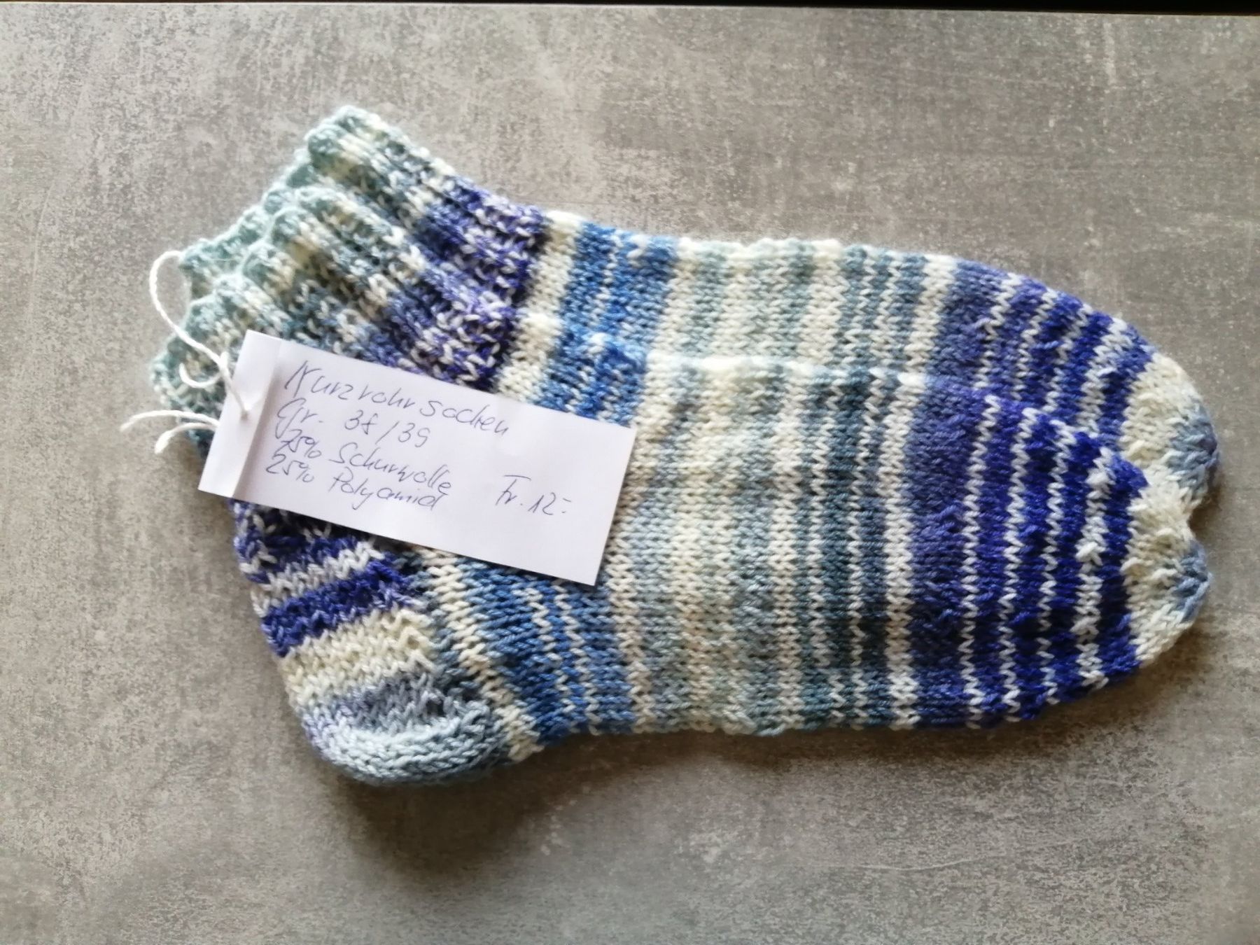 Socken: Kurzrohrsocken handgestrickt, Grösse: 38/39 – Neu (gemäss Beschreibung) aus Altstätten SG von willipatricia