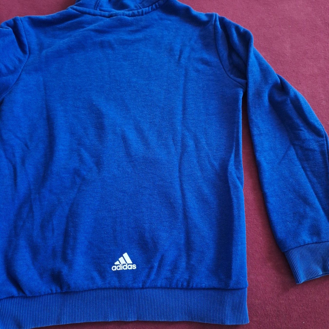 Adidas Maglioni & Felpe: Adidas Kapuzenpullover blau Logo Print Gr.104 – Usato da Hettenschwil venduto da Schneuggi2 1