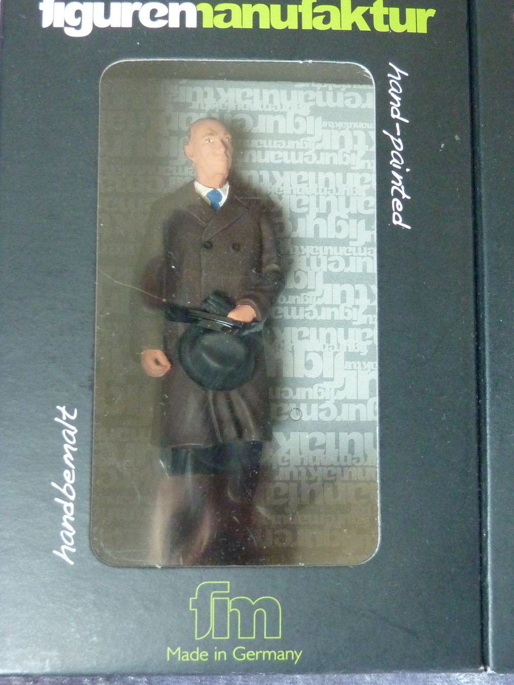 Mercedes-Benz Modellini d'auto: Adenauer Figurenset 1:18 – Nuovo e nell'imballaggio originale da Dürrenäsch venduto da modellautos4you 1