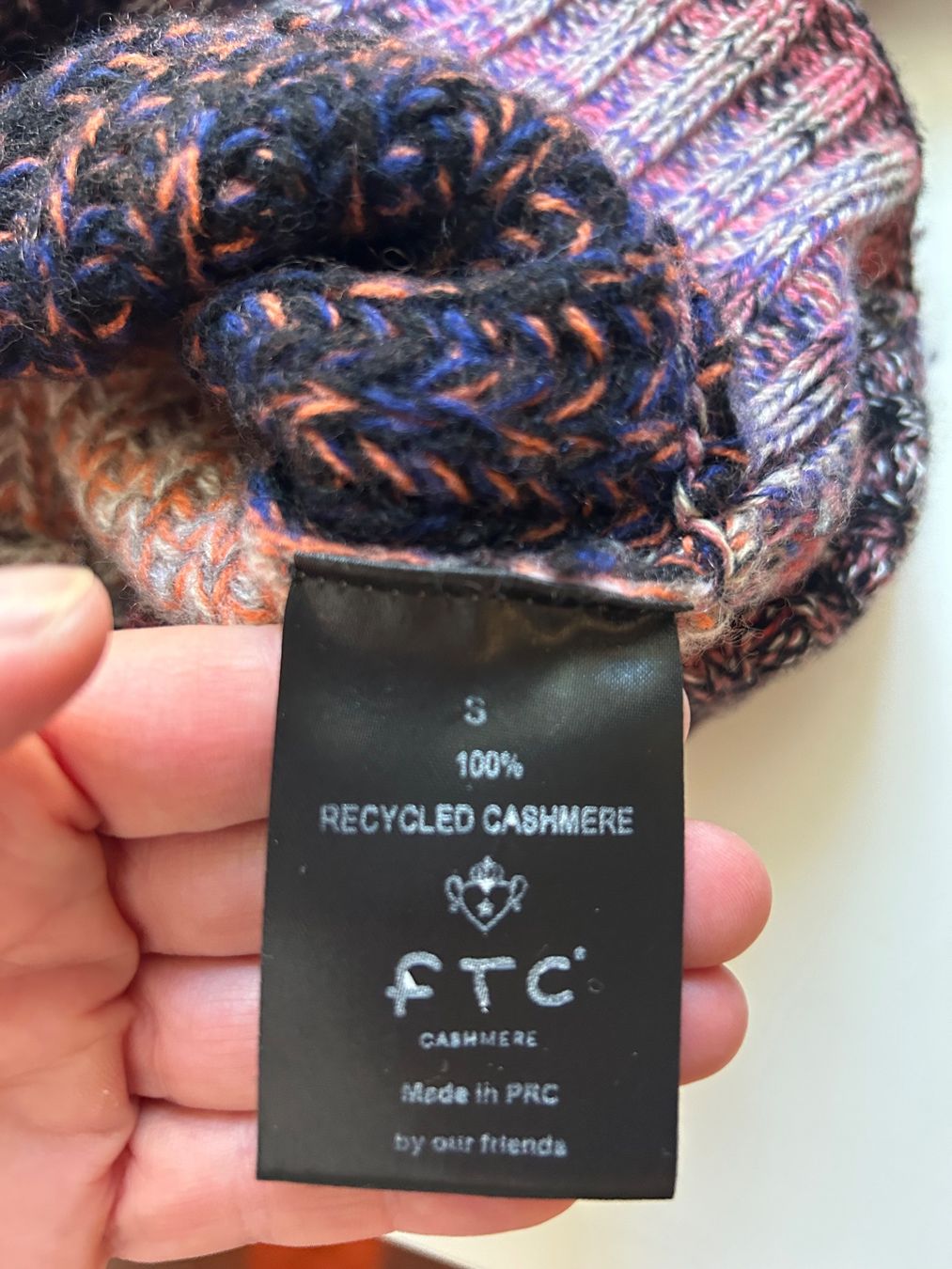 FTC Pulls & Sweat-shirts: Cashmerepulli mit Turtleneck – D'occasion à Hütten par JUFL2022 2