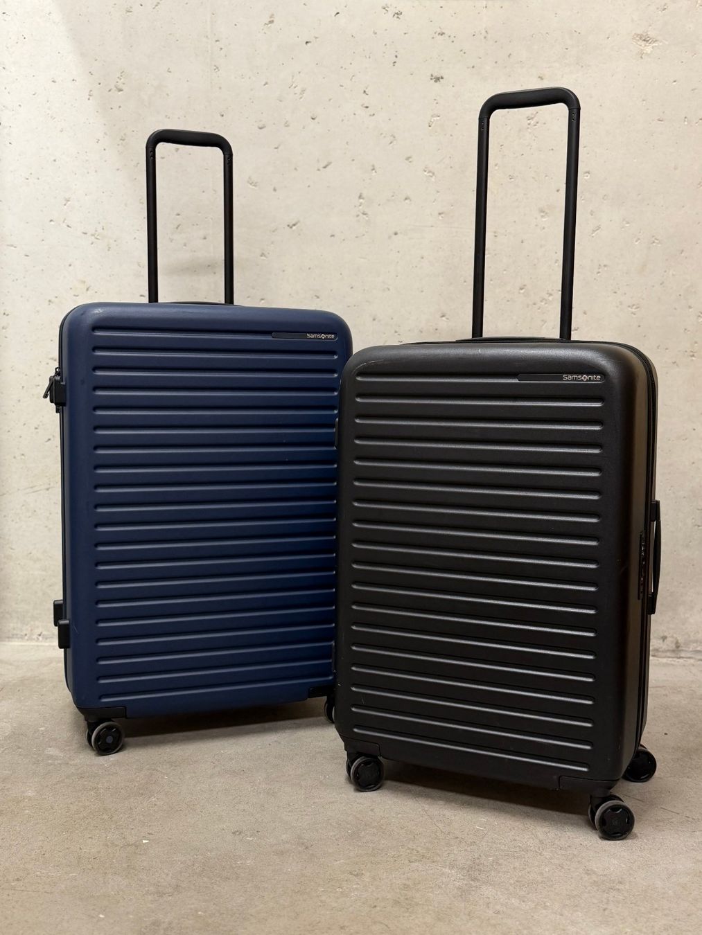 Samsonite Valigie: Samsonite Kofferset Stackd Trolleys: 75cmNavy & 68cmSchwarz – Usato da Läufelfingen venduto da Bini61