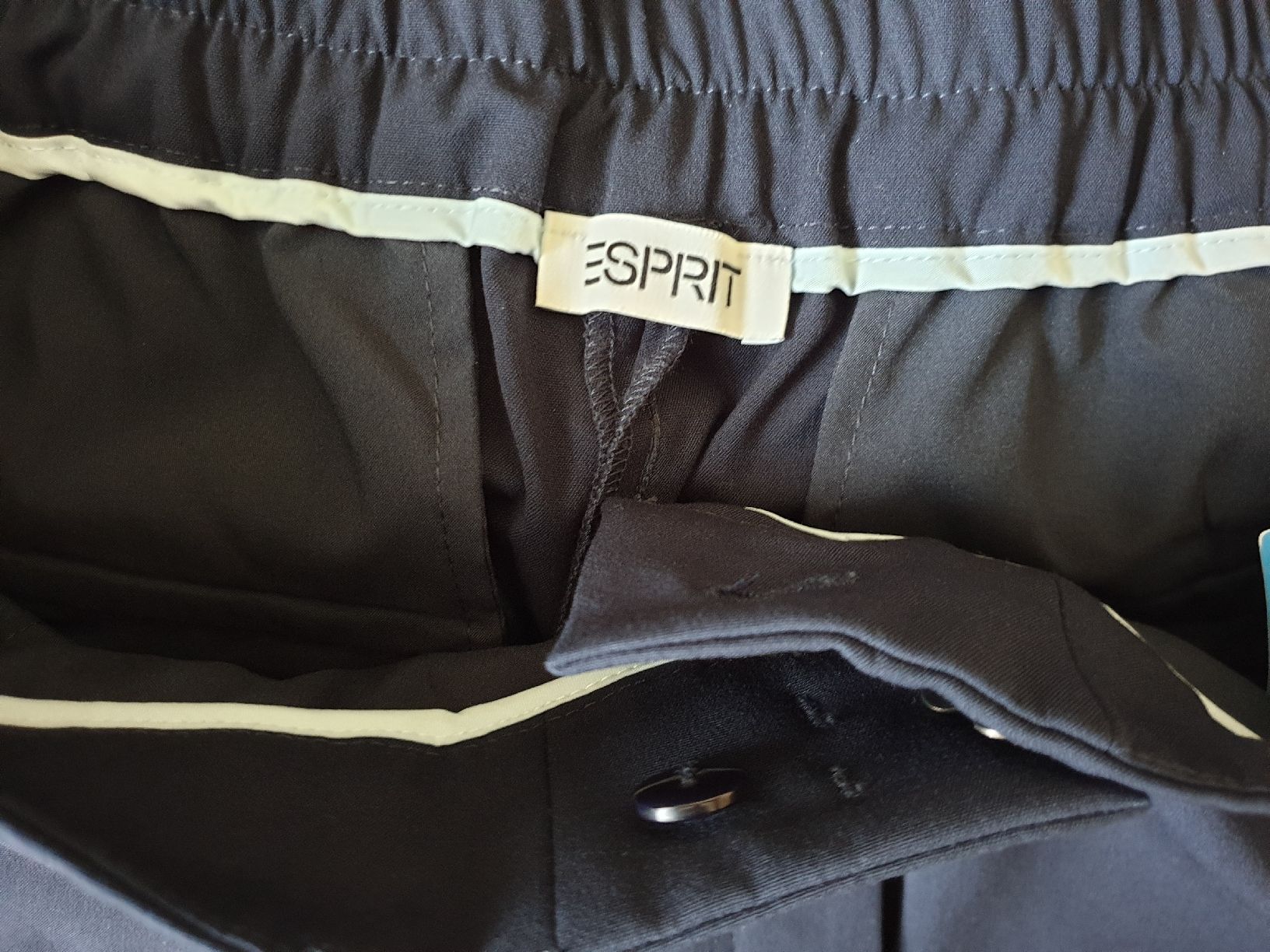 Hosen: Hose – Neu und originalverpackt aus Wettingen von fis_lg9z