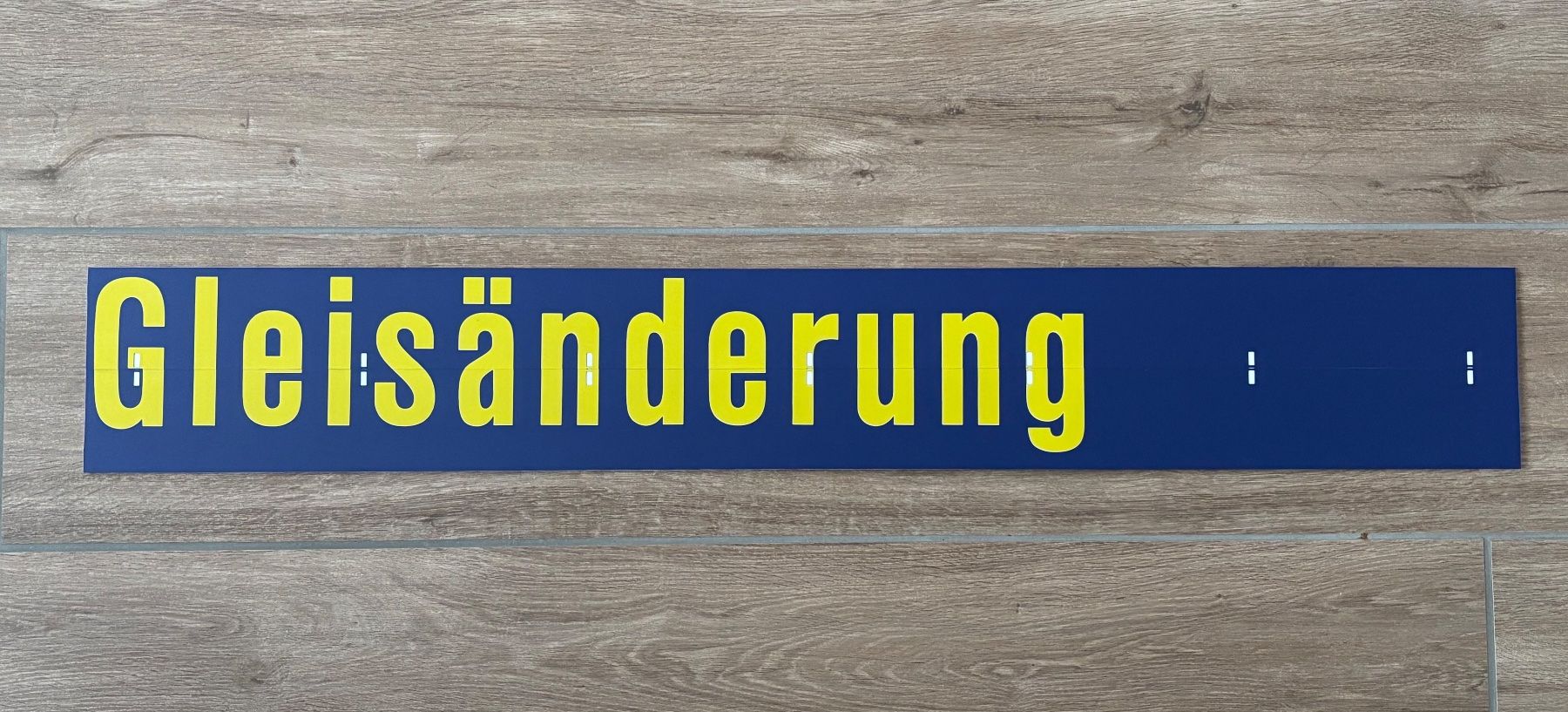 SBB/CFF/FFS Insegne: Original SBB Fallblattanzeige Gleisänderung – Nuovo (secondo la descrizione) da Esslingen venduto da Danielp