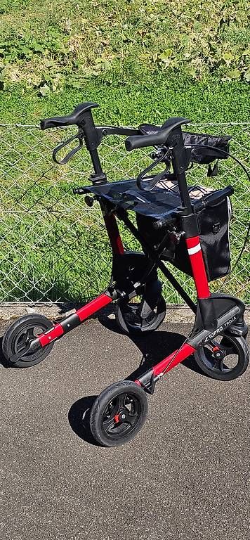 Gehhilfen: Topro Rollator Rot – Gebraucht aus Emmen von RaNKeAo51 3