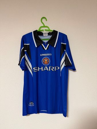 Manchester United Eric Cantona 7 Umbro Sharp