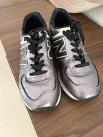 Baskets New Balance argentées taille 40,5 bon état