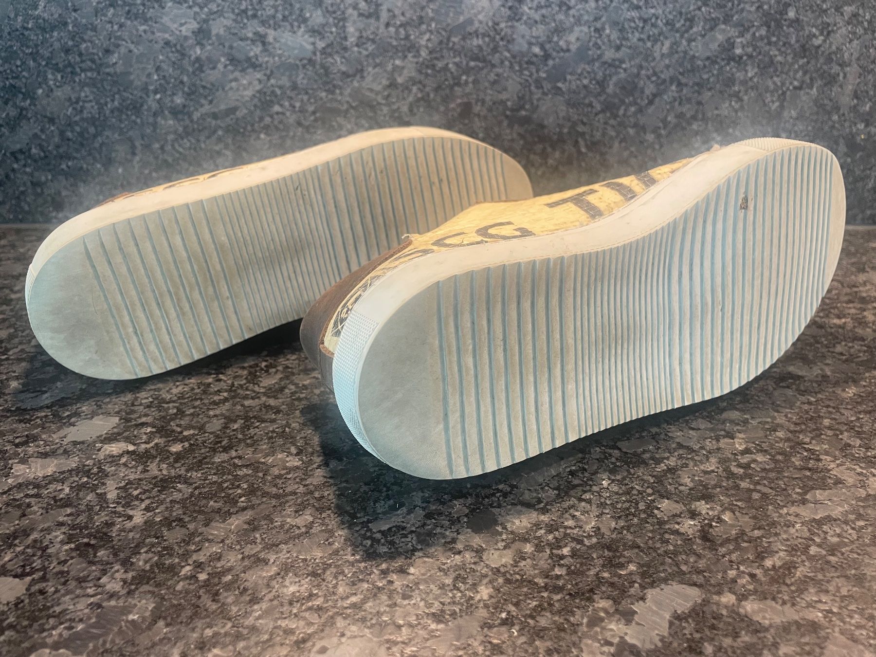 Scarpe da uomo: Sneakers Elephbo Gr.42 – Usato da Baden venduto da Bannedbeans 1