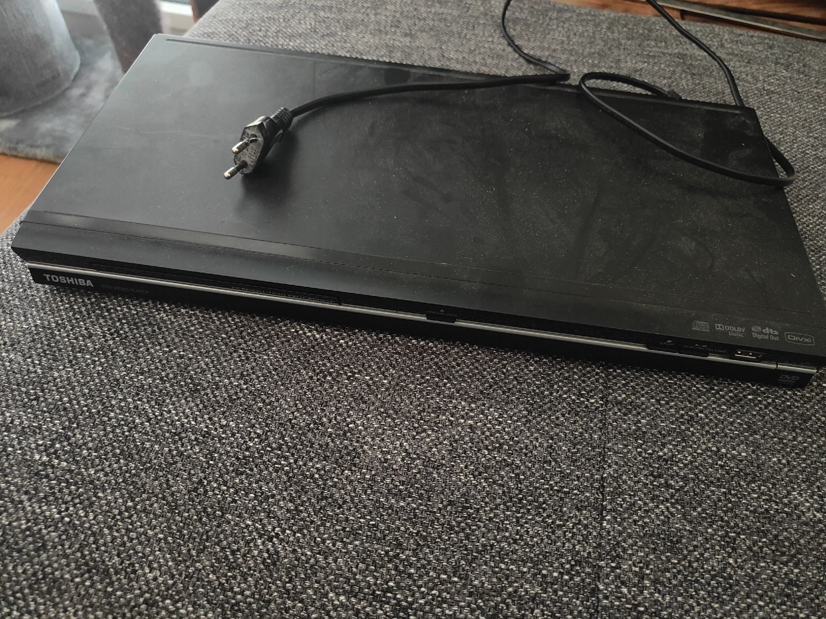 Alle DVDs: Toshiba, DVD Player – Gebraucht aus Muttenz von NMtn. 1