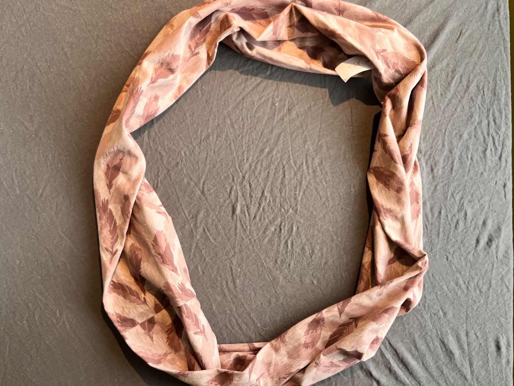Foulard & Sciarpe: 1 Schal selbst genäht – Nuovo e nell'imballaggio originale da Büsserach venduto da bor_s88m 1