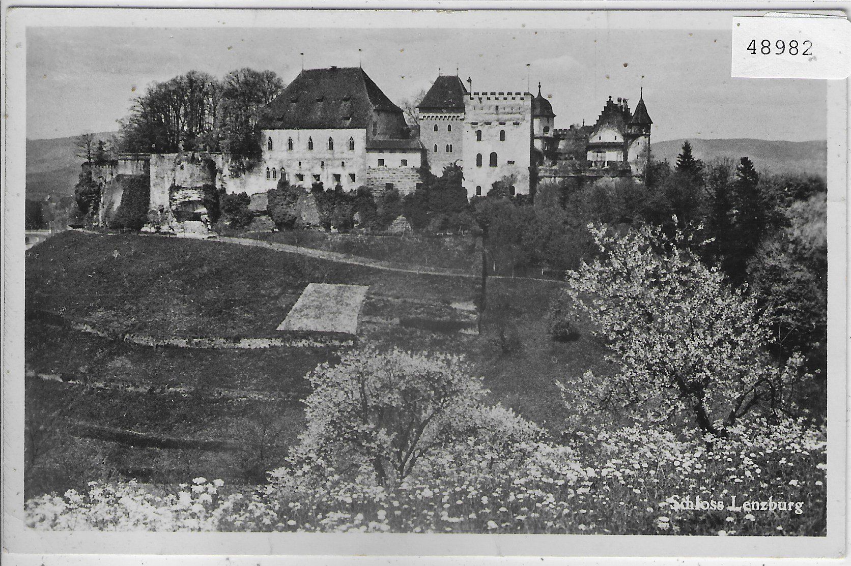 Cartoline postali: Schloss Lenzburg – Usato da Ettingen venduto da Kartenplanet