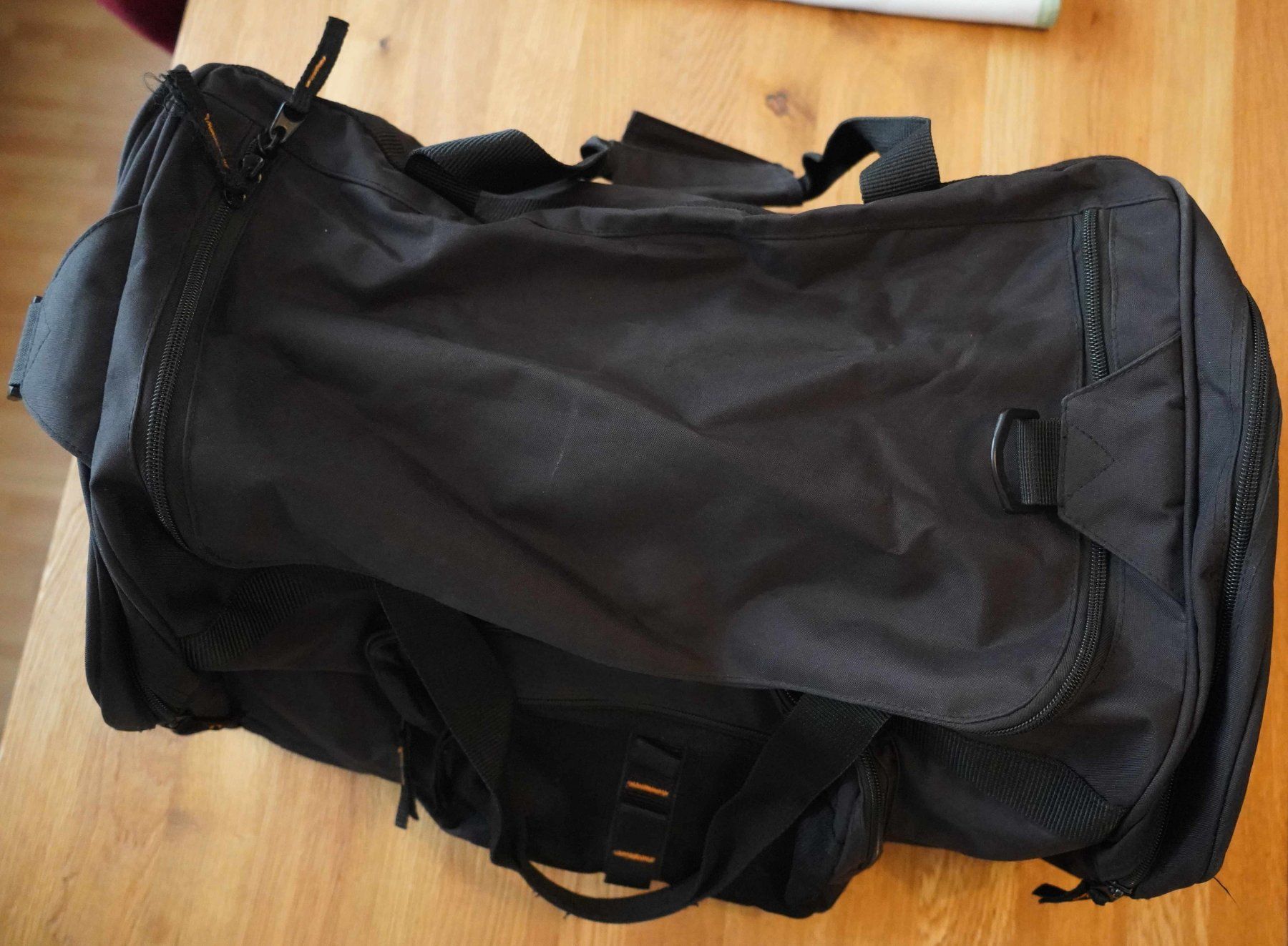 Borse: Reisetasche / Sporttasche – Usato da Basel venduto da Verkauf_Aral 8