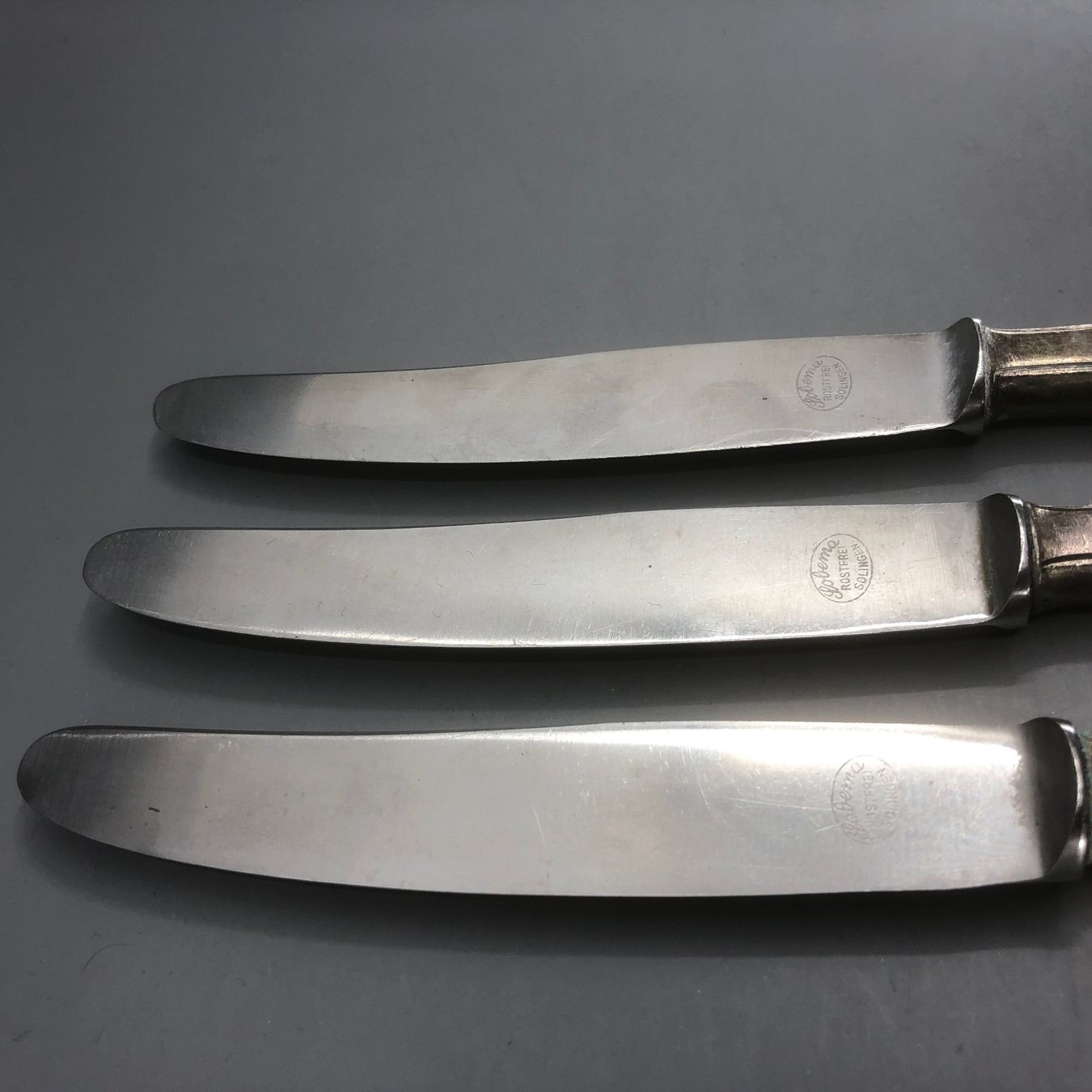 Posate: 3 Dessertmesser versilbert Art Deco – Usato da Basel venduto da Tiabeanie 6