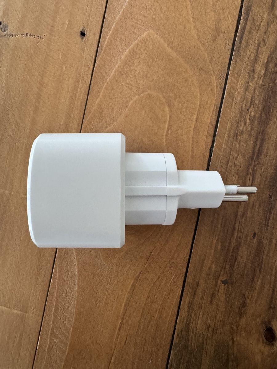 Spine: Eve Energy Smart Plug Adapter CH – Usato da Belp venduto da Kevin.02 4