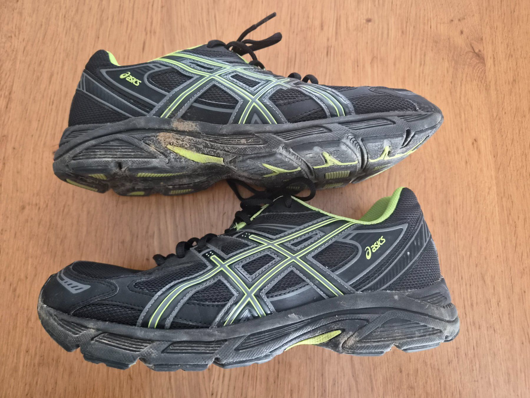 Asics Herrenschuhe: Chaussures Asics – Gebraucht aus Tentlingen von Dr_Snake 1