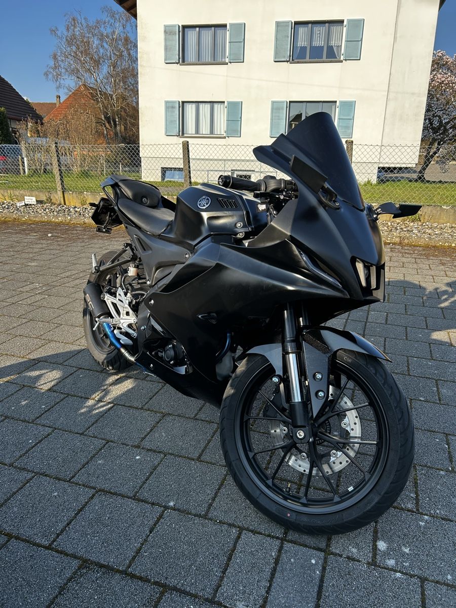 Yamaha Strasse: Yamaha YZF R125 – Gebraucht aus Vinelz von Lewis001 2