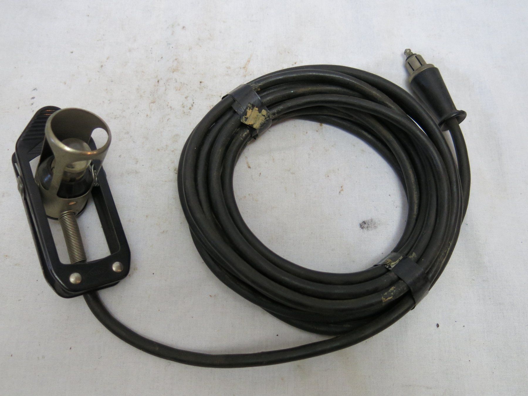 Alle Ersatzteile: Fund Oldtimer-Zubehör Auto Lampe 6 Volt Zigarettenanzünder – Gebraucht aus Buchs ZH von Ste1727