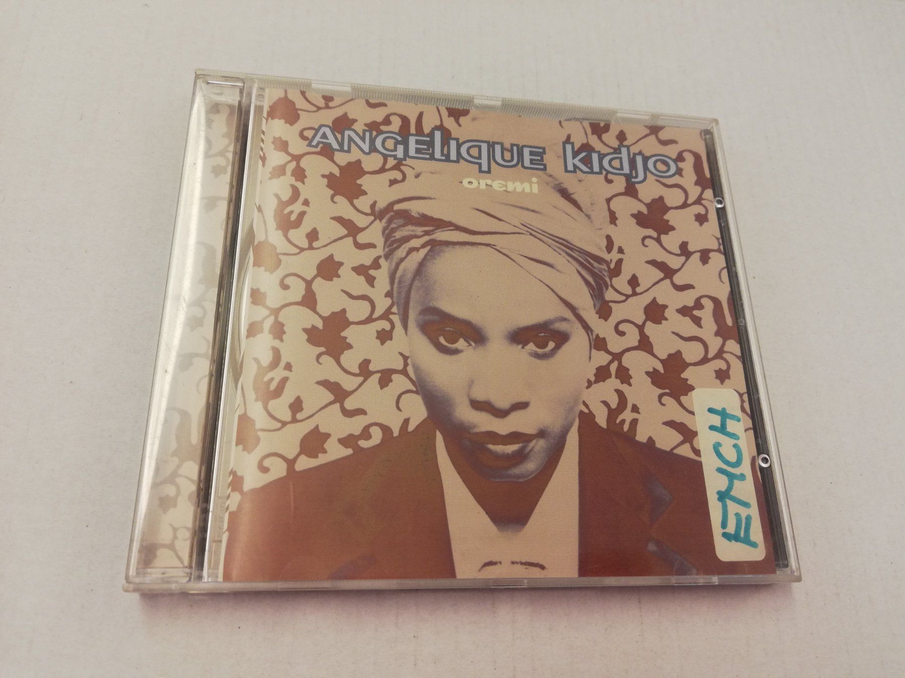 CD: ANGELIQUE KIDJO - OREMI – Usato da Bern venduto da Vinylsound.ch