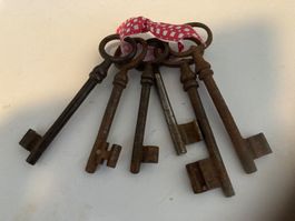 6 Alt Schlüssel rostig