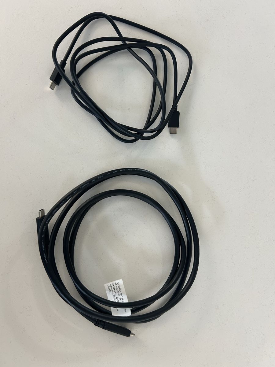 Cavi: 2 USBC Kabel – Usato da Oberwil-Lieli venduto da dan-1987