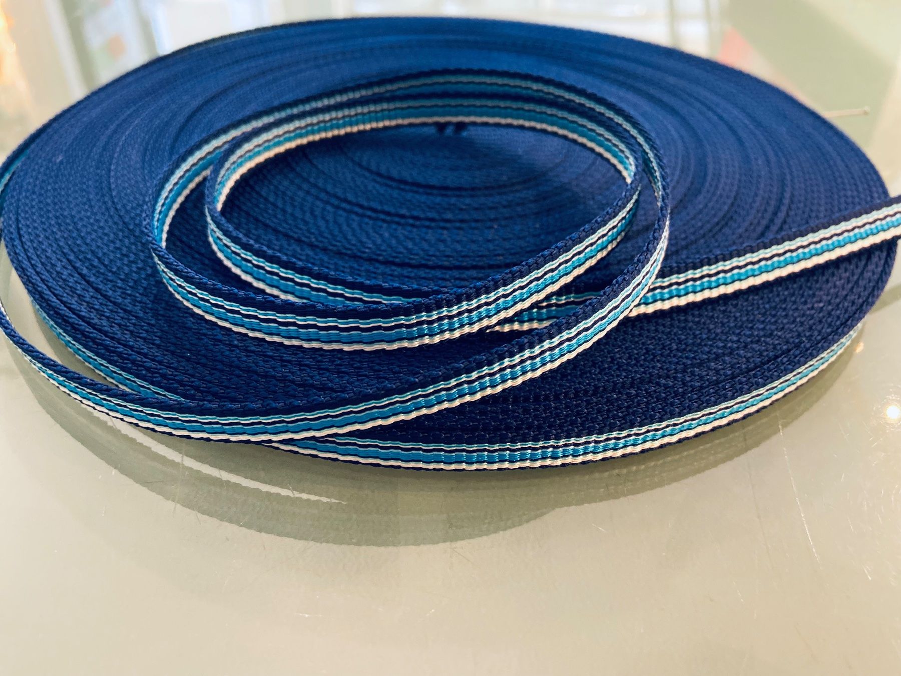 Altro in  Abbigliamento & Accessori: Bandoulière 10 mm - bleu avec rayures – Nuovo (secondo la descrizione) da Lausanne venduto da maintenant