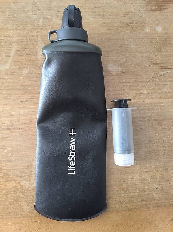 Sanitari: LifeStraw Wasserfilter 1l – Usato da Bern venduto da Gische