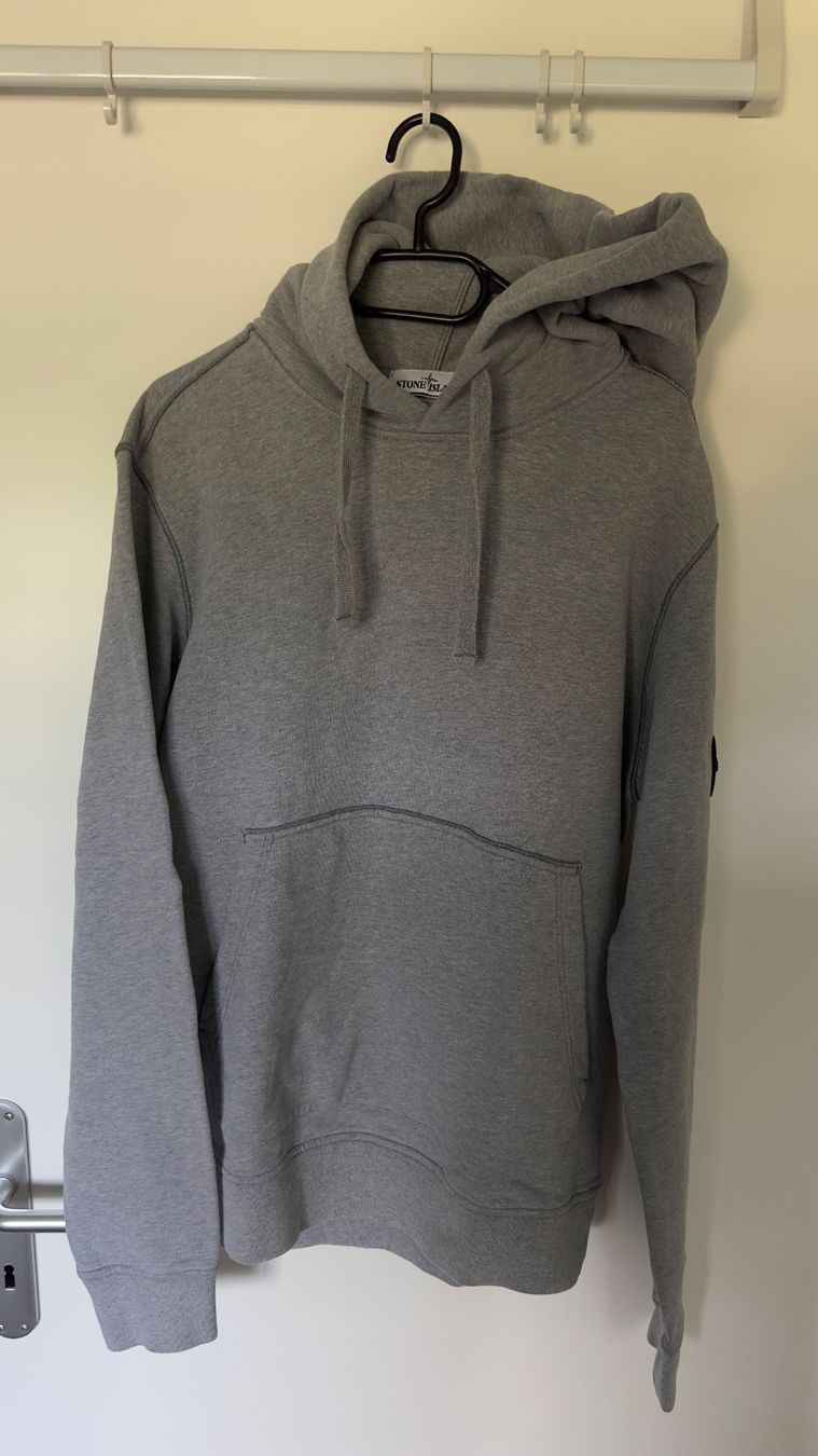 Stone Island Pullover & Sweatshirts: Kapuzenpullover  Stone Island – Gebraucht aus Ponte Capriasca von Zoezoe16