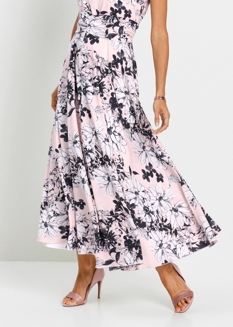 Vestiti: Wunderschönes Maxikleid, Grösse 36 – Nuovo (secondo la descrizione) da Wettingen venduto da Lady_glam 1
