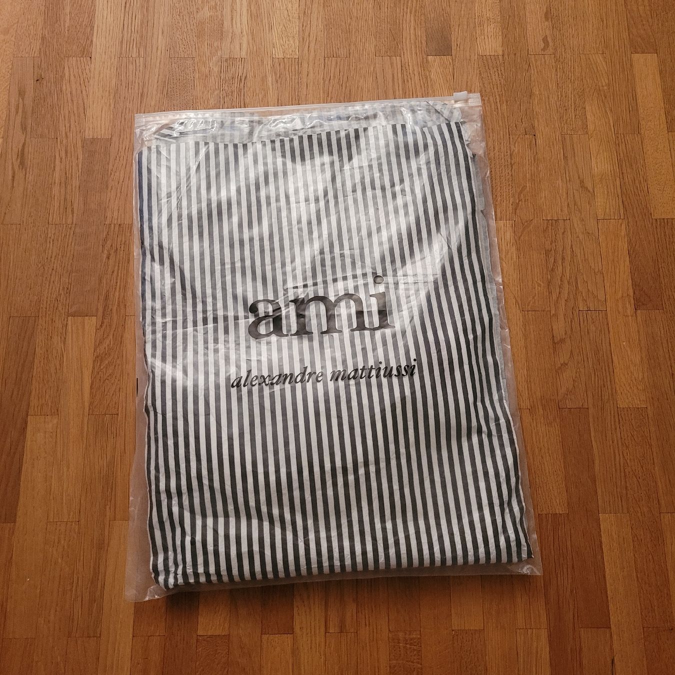 T-shirt: AMI Paris Longsleeve Gr. M – Nuovo e nell'imballaggio originale da Triengen venduto da noa_m5nl 4