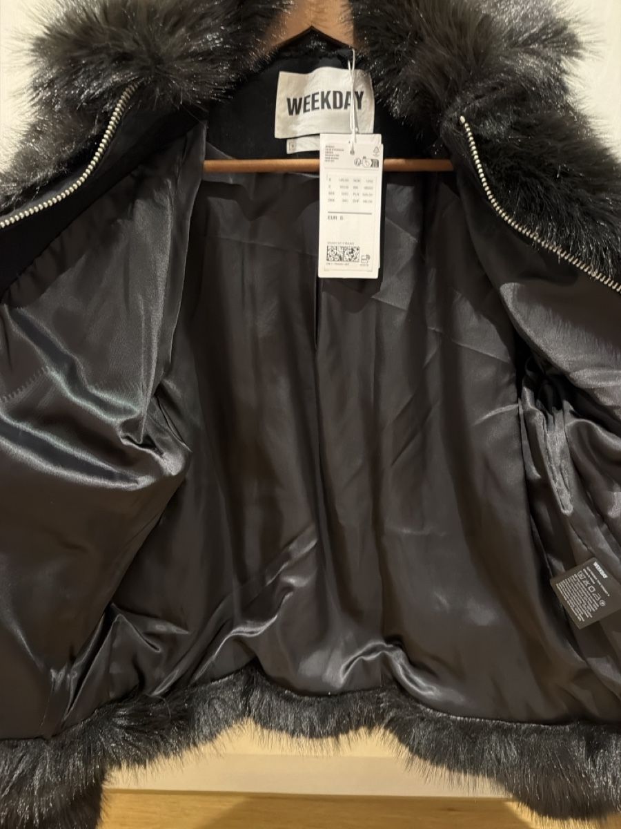 Weekday Jacken: WEEKDAY Kunstfell Jacke - Neu - Grösse S – Neu und originalverpackt aus Altendorf von Cataleja7 3