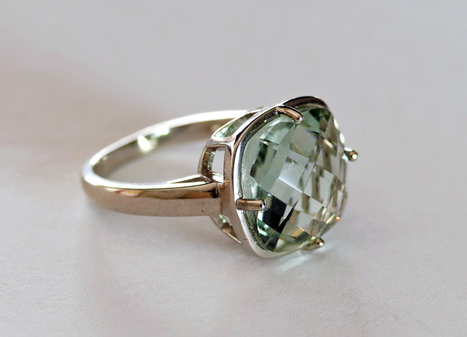 Anelli: Silberring 925 mit Grünem Amethyst – Nuovo e nell'imballaggio originale da Matten b. Interlaken venduto da kero71 1