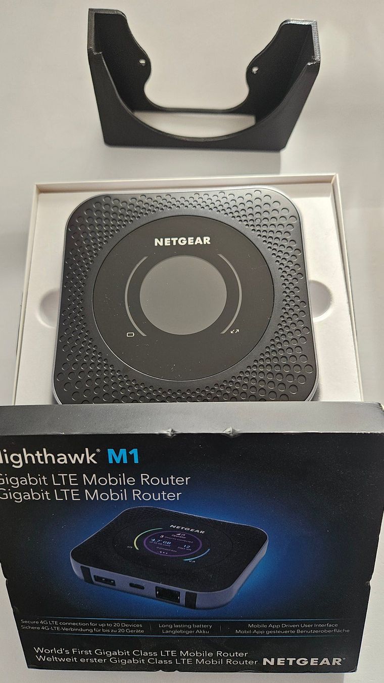 Netgear Modems & Router: NETGEAR MR1100-100 Nighthawk M1 – Neu (gemäss Beschreibung) aus Granges-Paccot von Wodli