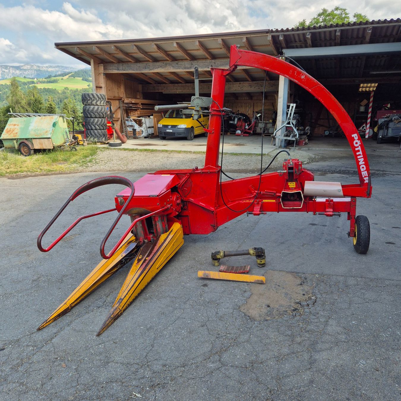 Tutte le macchine: Maishäcksler Maishacker Pöttinger Mex GT – Usato da Fahrni b. Thun venduto da spring24