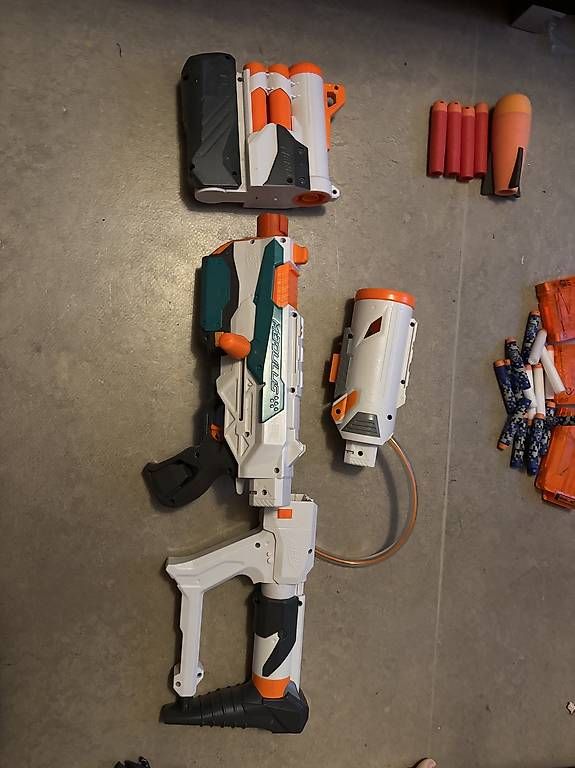 Spielzeuge: Elite Modulus Tri-Strike Nerf – Gebraucht aus Belp von nea_x58t 1