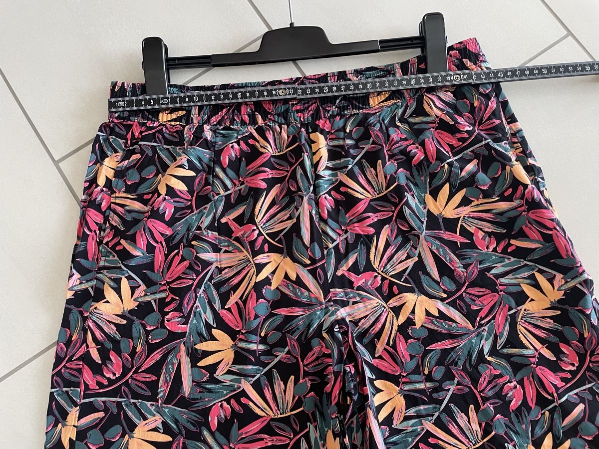 Pantaloni: Bunte Sommerhose Gr XL – Nuovo (secondo la descrizione) da Rüti ZH venduto da kar_xx9l 1