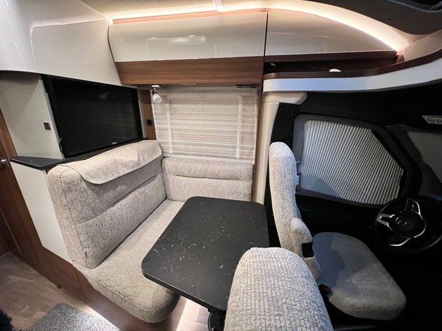 Hymer Veicoli da campeggio: Hymer B580MC – Usato da Schmerikon venduto da Mrflyaway 4