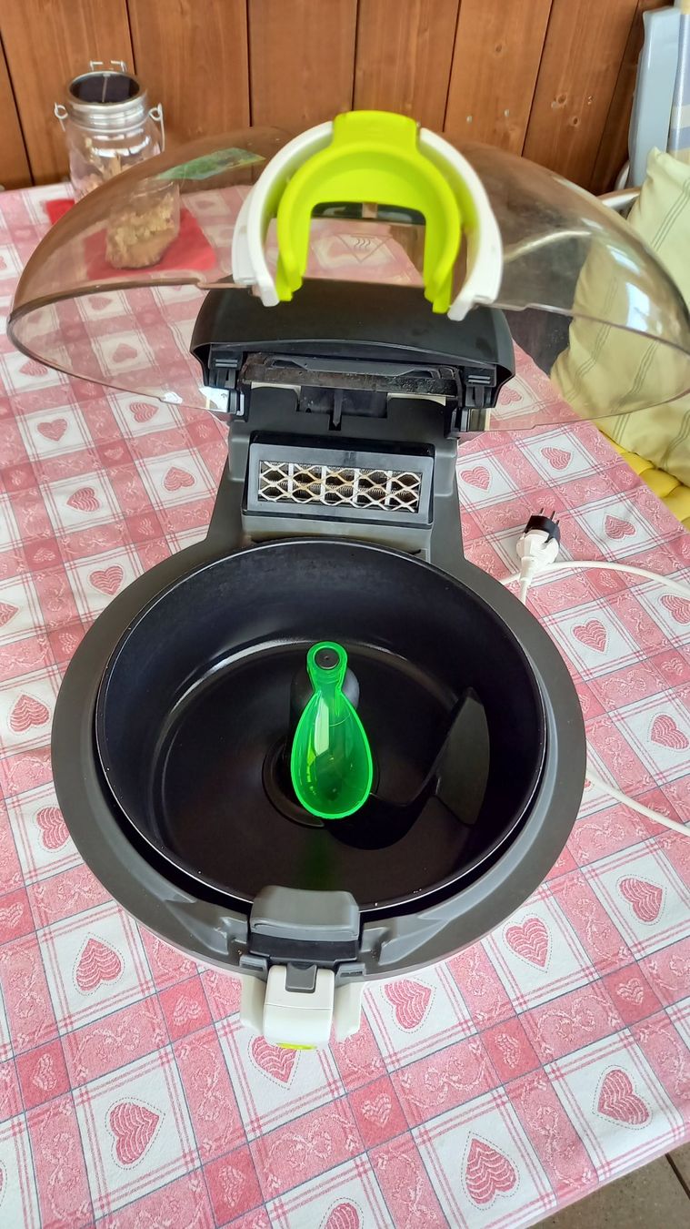 Tefal Elettrodomestici da cucina: Airfryer Tefal Actifry express XL – Usato da Lausen venduto da habrefre 1