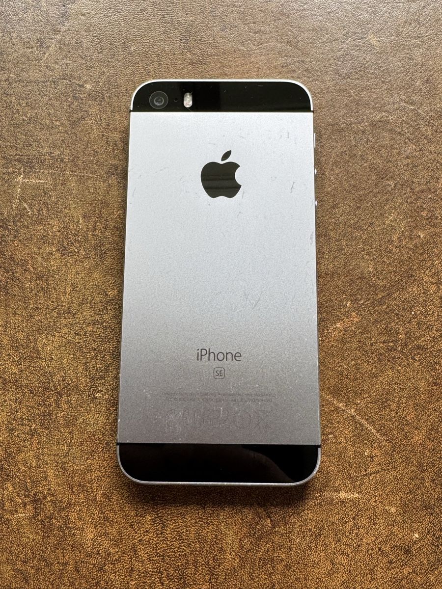 Apple Handys / Smartphones: Iphone SE 64GB – Gebraucht aus Rapperswil SG von kri_jbc2 4